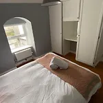 Lejlighed Stylish & Spacious Apartment, Sleeps 6 *
